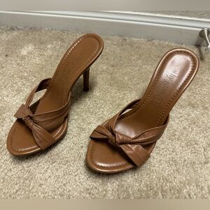 Cathy jeans classic heels in brown